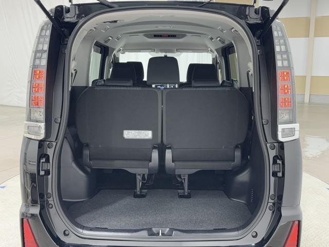 �傫�ȊJ�����̉׎��X�y�[�X�͂ƂĂ��L�X�Ƃ��Ă��܂��B�@�傫�ȉו����y�X���[�o�����Ⴂ�܂���B�@��͏������˂�ƌ����܂����X�y�[�X�͑傫�����ɉz�������͂���܂���ˁB