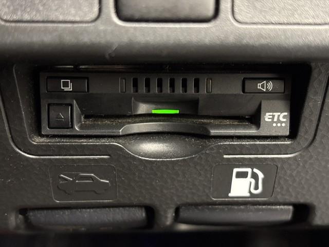 ルーミー カスタムＧ－Ｔ　助手席エアバック　両側オートスライドドア　スマートキープッシュスタート　ＬＥＤライト　横滑り防止機能　クルコン　点検記録簿　ＥＴＣ付　アルミホイール　キーレス　ＤＶＤ　ドラレコ　ナビ＆ＴＶ　エアロ（7枚目）