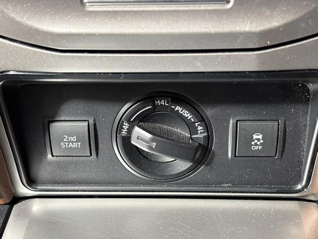 ���H�ɋ����S�v�c�ł���B�@�J���̓��̘H�ʂł����芴�̂��鑖��ň��S���ăh���C�u�ł����Ⴂ�܂��ˁB�@���Ј�x�����ɂȂ��đ̊����Č��Ă��������B