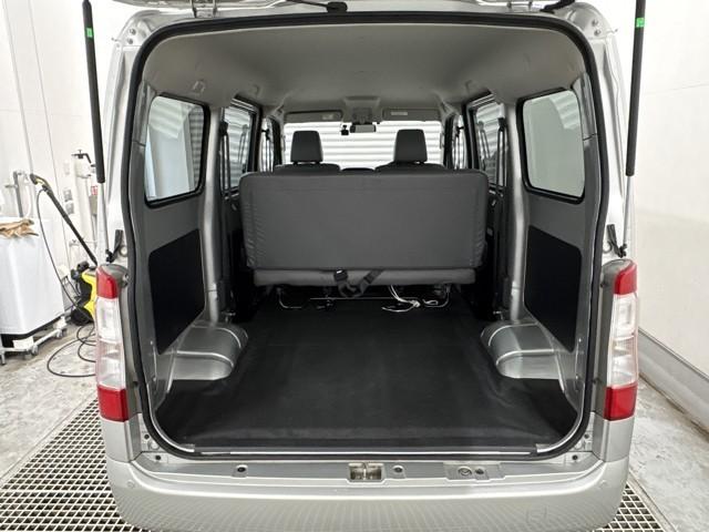 タウンエースバン ＧＬ　プリクラッシュ　ＬＥＤランプ　助手席エアバック　パワーウィンド　リモコンキー　メモリナビ　ナビＴＶ　イモビライザー　パワーステアリング　フルセグテレビ　バックカメラ　エアバック　ＡＵＸ接続　点検記録簿（11枚目）