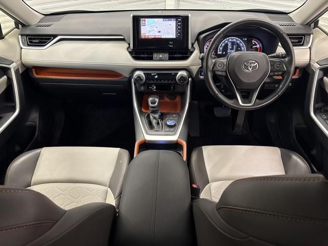 ＲＡＶ４ アドベンチャー　リヤカメラ　記録簿付　アルミ　クルーズＣ　ワンセグＴＶ　ナビテレビ　ＬＥＤライト　１オーナー　イモビ　ＥＳＣ　スマキー　ＰＳ　ＥＴＣ付き　エアコン　４ＷＤ車　電動パワーシート　パワーウインドウ　ＡＢＳ（6枚目）