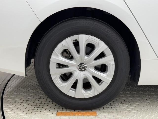 �A���~�z�C�[���ł��B�@�H�ʂɗ͂�`����z�C�[�������͓��ɖڗ����܂���ˁB�@�z�C�[���ЂƂŎԂ̃C���[�W���傫���ς��܂��ˁB