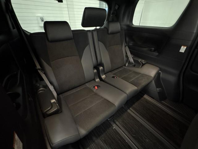 �T�[�h�V�[�g�ł��B�@�ו����v���Ă�����葽���Ȃ��������l���ł̃h���C�u�ɂ��l�X�ȃV�[���ɑΉ��ł��āA�ƂĂ��֗��ł��ˁB