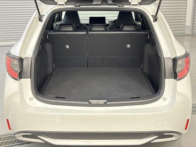 �ƂĂ��L�X�A�傫�ȊJ�����̉׎��X�y�[�X�ł��ˁB�@�J�����L�X������A�傫�ȉו����y�X���[�o�����Ⴂ�܂��ˁB�@�ו��X�y�[�X�͍L���ق��������ł���ˁB