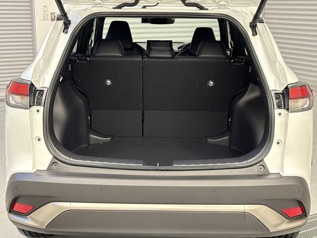 �ƂĂ��L�X�A�傫�ȊJ�����̉׎��X�y�[�X�ł��ˁB�@�J�����L�X������A�傫�ȉו����y�X���[�o�����Ⴂ�܂��ˁB�@�ו��X�y�[�X�͍L���ق��������ł���ˁB