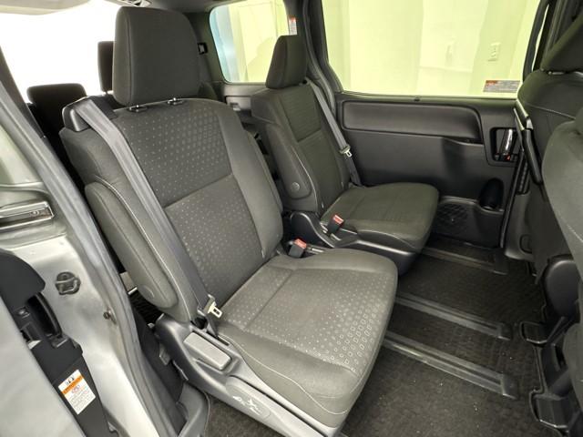 �����L�X�̍���S�n�ǍD�A��Ȃł���B�@�h���C�r���O���A�����ԓ����̐��ŋ���̂��đ�ςł���ˁB�@���������Ă�����̂�����A�����b�N�X�ł���V�[�g�������ł���ˁB