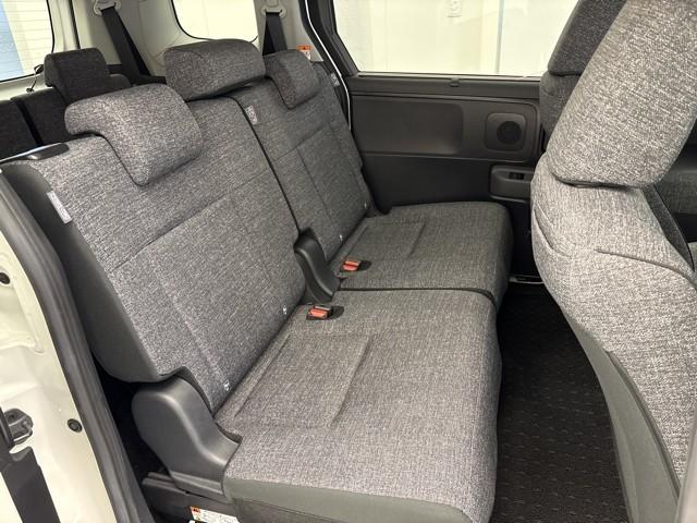 �����L�X�̍���S�n�ǍD�A��Ȃł���B�@�h���C�r���O���A�����ԓ����̐��ŋ���̂��đ�ςł���ˁB�@���������Ă�����̂�����A�����b�N�X�ł���V�[�g�������ł���ˁB