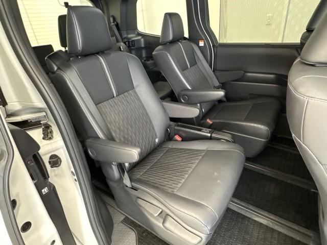 �����L�X�̍���S�n�ǍD�A��Ȃł���B�@�h���C�r���O���A�����ԓ����̐��ŋ���̂��đ�ςł���ˁB�@���������Ă�����̂�����A�����b�N�X�ł���V�[�g�������ł���ˁB