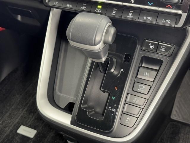 �e���݂₷���V�t�g�ł��B�@�⓹��M���̑������{�ł͑��삪�ȒP�ł����ł��B�@�V�t�g�`�F���W���₷�����ɍl�����Ĕz�u����Ă���̂ő��삵�Ղ��ł���B