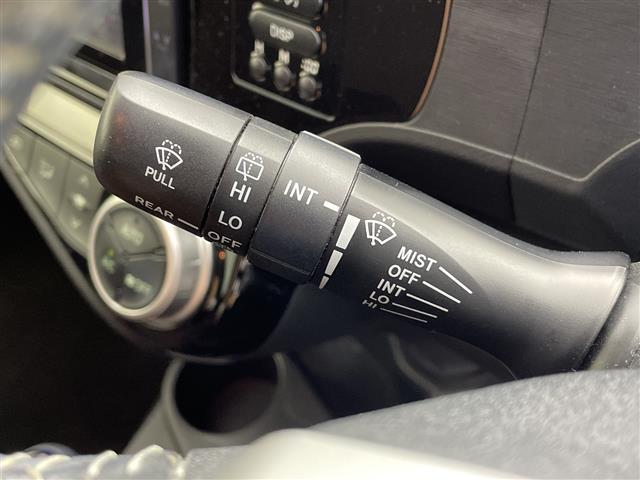アクア Ｇ　禁煙　純正ナビ　クルーズコントロール　ＥＴＣ　オートライト　車両接近通報装置　スマートキー　エンジンスタートボタン　Ｂｌｕｅｔｏｏｔｈ　フルセグテレビ　ＣＤ　ＤＶＤ　ＬＥＤヘッドライト（26枚目）