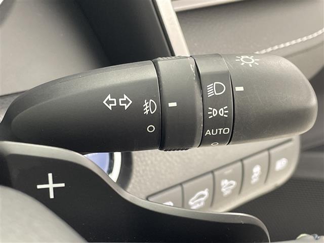 カムリ ＷＳレザーパッケージ　純正ナビＴＶ　黒革　シートヒーター　ＢＳＭ　ＨＵＤ（27枚目）