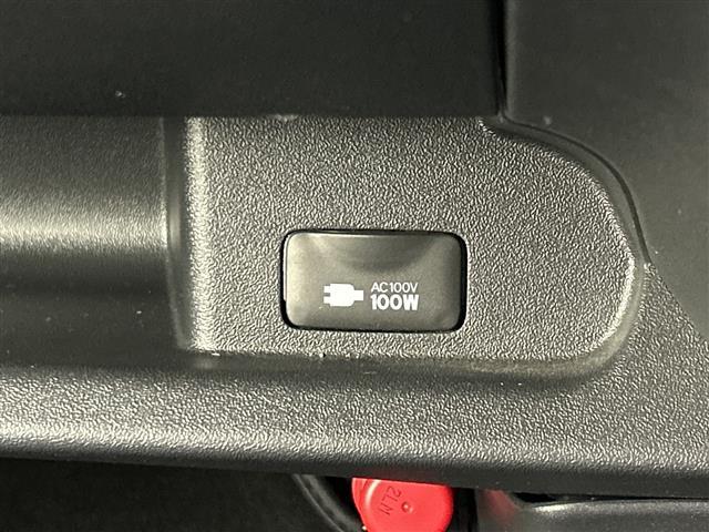 ハイエースワゴン ＧＬ　モデリスタ　純正ナビフルセグＴＶ　パノラミックビューモニター　フリップダウンモニター　デジタルインナーミラー　パワースライドドア　ベッドキット　ＥＴＣ　ドライブレコーダー（11枚目）
