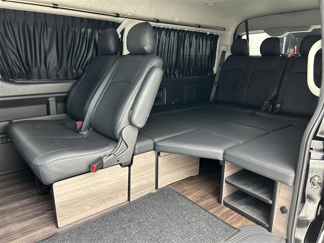 ハイエースワゴン ＧＬ　モデリスタ　純正ナビフルセグＴＶ　パノラミックビューモニター　フリップダウンモニター　デジタルインナーミラー　パワースライドドア　ベッドキット　ＥＴＣ　ドライブレコーダー（17枚目）