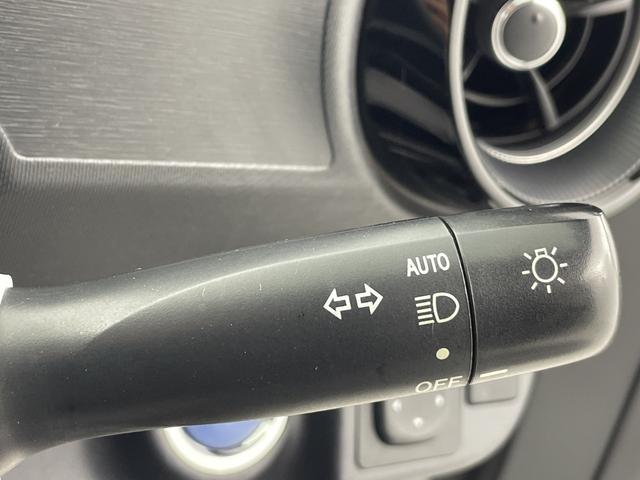 アクア Ｓスタイルブラック　メモリーナビ　ＥＴＣ　バックカメラ　フルセグ　オートマチックハイビーム　オートライト　衝突防止システム　レーンアシスト　ドライブレコーダー　スマートキー　横滑り防止装置　ミュージックプレイヤー接続可（34枚目）