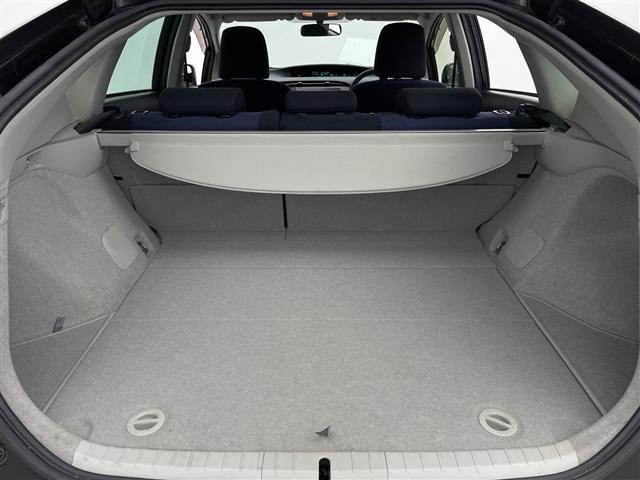 プリウス S 純正ナビ バックカメラ TV CD フォグランプ スマートキー プッシュスタート スペアキー 純正フロアマット 盗難防止装置 取扱説明書 保証書(15枚目)