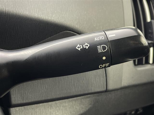 プリウス S 純正ナビ バックカメラ TV CD フォグランプ スマートキー プッシュスタート スペアキー 純正フロアマット 盗難防止装置 取扱説明書 保証書(22枚目)