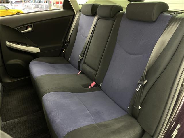 プリウス S 純正ナビ バックカメラ TV CD フォグランプ スマートキー プッシュスタート スペアキー 純正フロアマット 盗難防止装置 取扱説明書 保証書(24枚目)