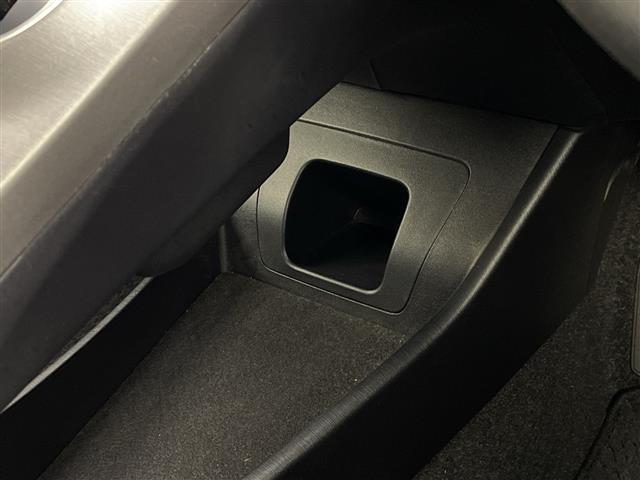 プリウス S 純正ナビ バックカメラ TV CD フォグランプ スマートキー プッシュスタート スペアキー 純正フロアマット 盗難防止装置 取扱説明書 保証書(26枚目)