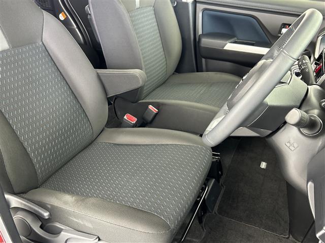 ルーミー カスタムG モデリスタエアロ 純正SDナビ 両側パワースライドドア バックカメラ レーダークルーズコントロール シートヒーター 衝突軽減システム コーナーセンサー フルセグ CD DVD スマートキー ETC(13枚目)