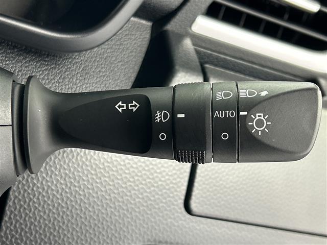 ルーミー カスタムG モデリスタエアロ 純正SDナビ 両側パワースライドドア バックカメラ レーダークルーズコントロール シートヒーター 衝突軽減システム コーナーセンサー フルセグ CD DVD スマートキー ETC(24枚目)