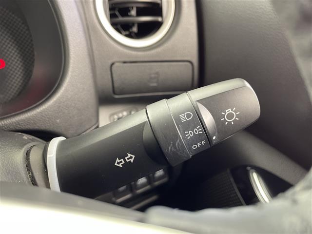 デイズルークス X Vセレクション 禁煙 純正ナビ アラウンドビューモニター 両側パワースライドドア ETC ドラレコ 衝突軽減 コーナーセンサー ステアリングスイッチ フルセグ Bluetooth DVD CD スマートキー(19枚目)