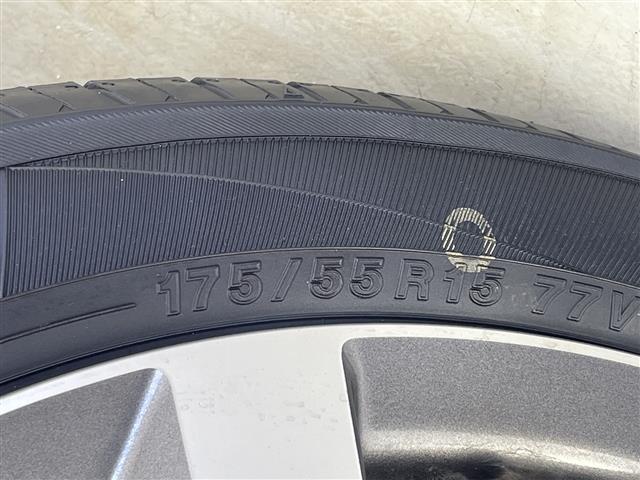 ルーミー カスタムG-T 禁煙 純正ナビ バックカメラ 両側パワースライドドア ETC 追従クルコン 衝突軽減 レーンキープアシスト クリアランスソナー オートハイビーム 地デジ Bluetooth CD LEDヘッドライト(39枚目)