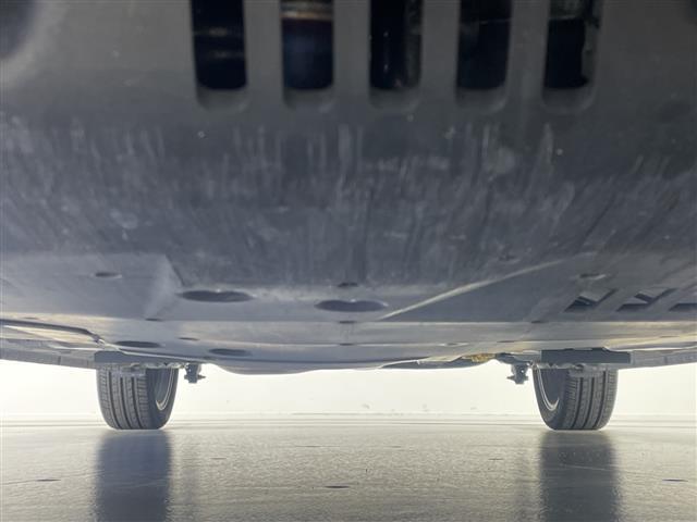 ルーミー カスタムG-T 禁煙 純正ナビ バックカメラ 両側パワースライドドア ETC 追従クルコン 衝突軽減 レーンキープアシスト クリアランスソナー オートハイビーム 地デジ Bluetooth CD LEDヘッドライト(41枚目)