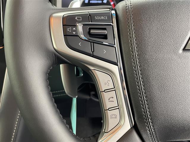 デリカD:5 シャモニー 登録済未使用車 全方位カメラ ブラインドスポットモニター 追従クルコン 両側パワースライドドア ステアリングヒーター パドルシフト パワーシート 前席シートヒーター スペアキー レーンキープアシスト(8枚目)