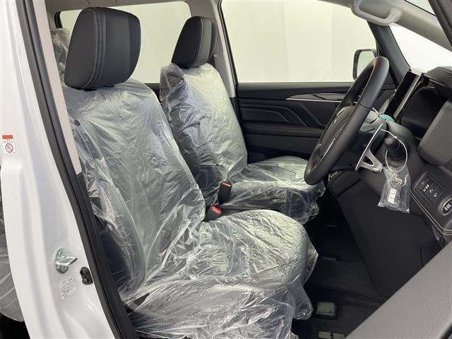 デリカD:5 シャモニー 登録済未使用車 全方位カメラ ブラインドスポットモニター 追従クルコン 両側パワースライドドア ステアリングヒーター パドルシフト パワーシート 前席シートヒーター スペアキー レーンキープアシスト(15枚目)