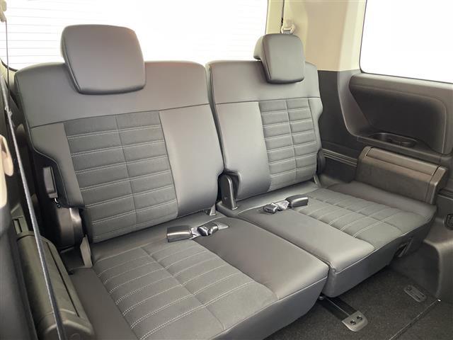 デリカD:5 シャモニー 登録済未使用車 全方位カメラ ブラインドスポットモニター 追従クルコン 両側パワースライドドア ステアリングヒーター パドルシフト パワーシート 前席シートヒーター スペアキー レーンキープアシスト(17枚目)