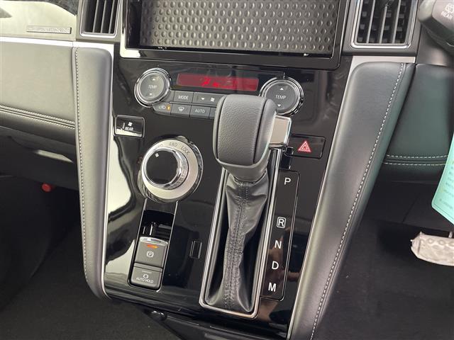 デリカD:5 シャモニー 登録済未使用車 全方位カメラ ブラインドスポットモニター 追従クルコン 両側パワースライドドア ステアリングヒーター パドルシフト パワーシート 前席シートヒーター スペアキー レーンキープアシスト(23枚目)