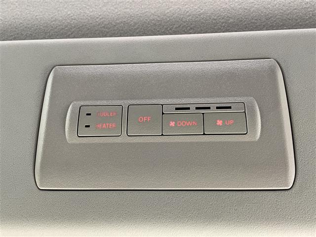 デリカD:5 シャモニー 登録済未使用車 全方位カメラ ブラインドスポットモニター 追従クルコン 両側パワースライドドア ステアリングヒーター パドルシフト パワーシート 前席シートヒーター スペアキー レーンキープアシスト(29枚目)