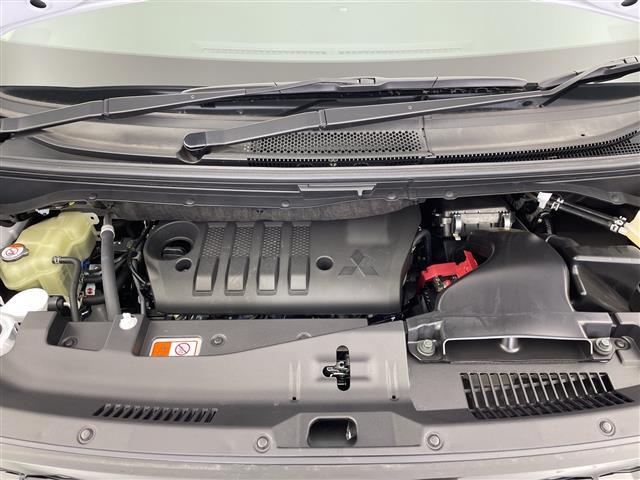 デリカD:5 シャモニー 登録済未使用車 全方位カメラ ブラインドスポットモニター 追従クルコン 両側パワースライドドア ステアリングヒーター パドルシフト パワーシート 前席シートヒーター スペアキー レーンキープアシスト(40枚目)