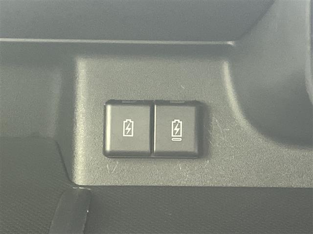 スペーシアカスタム ハイブリッドXSターボ アダプティブクルーズコントロール 全方位カメラ レーンキープアシスト 誤発進抑制機能 4WD 衝突軽減ブレーキ 標識認識 ヘッドアップディスプレイ 両側電動スライドドア LEDオートライト(11枚目)