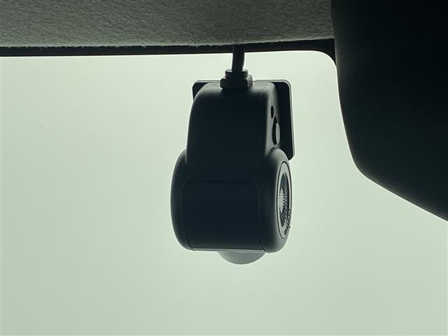 スペーシアカスタム ハイブリッドXSターボ アダプティブクルーズコントロール 全方位カメラ レーンキープアシスト 誤発進抑制機能 4WD 衝突軽減ブレーキ 標識認識 ヘッドアップディスプレイ 両側電動スライドドア LEDオートライト(12枚目)