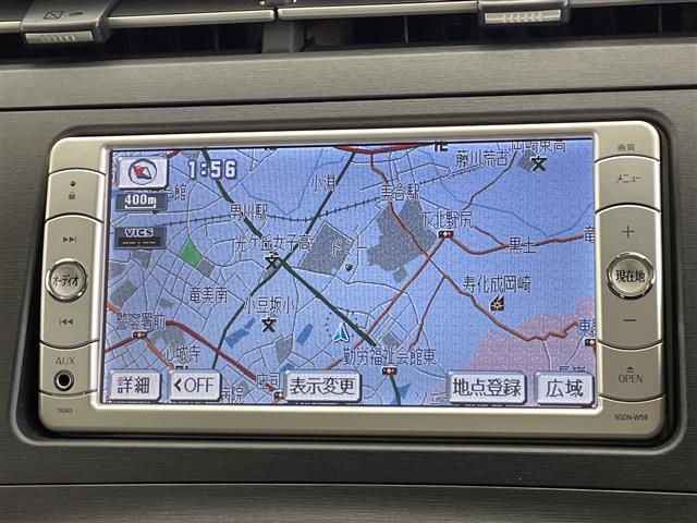 プリウス S 7インチナビ AM FM ワンセグ CD バックカメラ プッシュスタート ステアリングリモコン 横滑り防止機能 カーテンエアバック オートライト フォグライト スマートキー 純正フロアマット(3枚目)