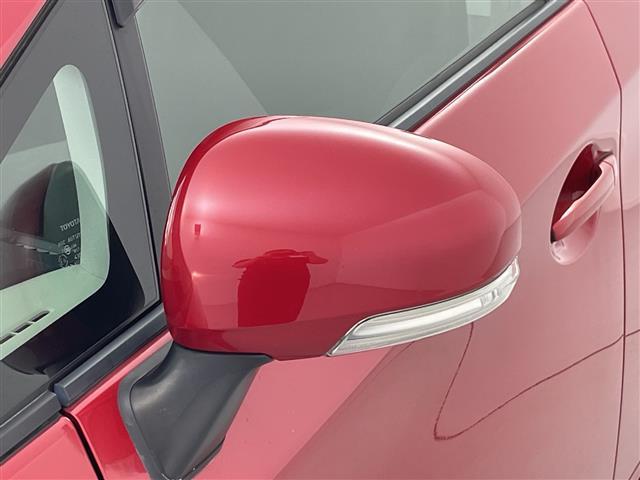 プリウス S 7インチナビ AM FM ワンセグ CD バックカメラ プッシュスタート ステアリングリモコン 横滑り防止機能 カーテンエアバック オートライト フォグライト スマートキー 純正フロアマット(30枚目)