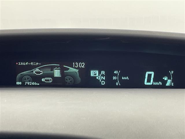 プリウス S 禁煙 純正ナビ バックカメラ ドラレコ ビルドインETC 地デジ Bluetooth CD スマートキー スペアキー アイドリングストップ エンジンスタートボタン(16枚目)