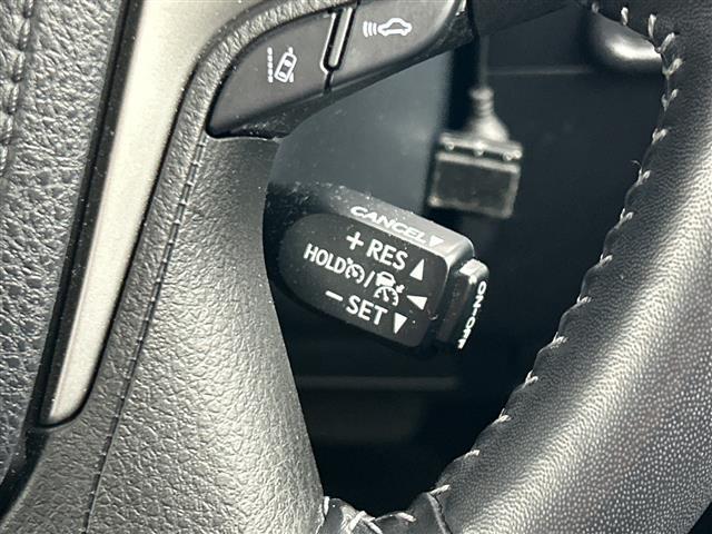 ランドクルーザープラド TX Lパッケージ・ブラックエディション 禁煙 ALPINE9型ナビ サンルーフ バックカメラ ETC パワーシート シートヒーター エアシート 追従クルコン 衝突軽減 レーンキープアシスト オートハイビーム フルセグ Bluetooth(11枚目)