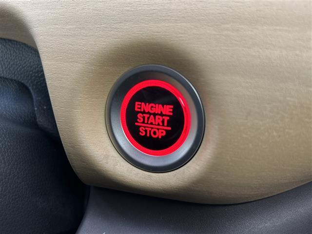 フリード G 純正ナビ 両側パワースライドドア バックカメラ ビルトインETC フルセグテレビ ステアリングスイッチ プッシュスタート オートライト ヒーテッドドアミラー ドライブレコーダー サンシェード(8枚目)