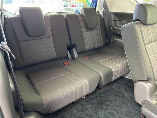 フリード G 純正ナビ 両側パワースライドドア バックカメラ ビルトインETC フルセグテレビ ステアリングスイッチ プッシュスタート オートライト ヒーテッドドアミラー ドライブレコーダー サンシェード(15枚目)