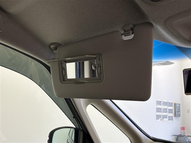 フリード G 純正ナビ 両側パワースライドドア バックカメラ ビルトインETC フルセグテレビ ステアリングスイッチ プッシュスタート オートライト ヒーテッドドアミラー ドライブレコーダー サンシェード(26枚目)