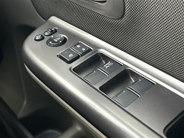 フリード G 純正ナビ 両側パワースライドドア バックカメラ ビルトインETC フルセグテレビ ステアリングスイッチ プッシュスタート オートライト ヒーテッドドアミラー ドライブレコーダー サンシェード(31枚目)