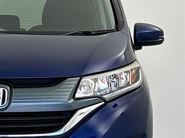 フリード G 純正ナビ 両側パワースライドドア バックカメラ ビルトインETC フルセグテレビ ステアリングスイッチ プッシュスタート オートライト ヒーテッドドアミラー ドライブレコーダー サンシェード(39枚目)