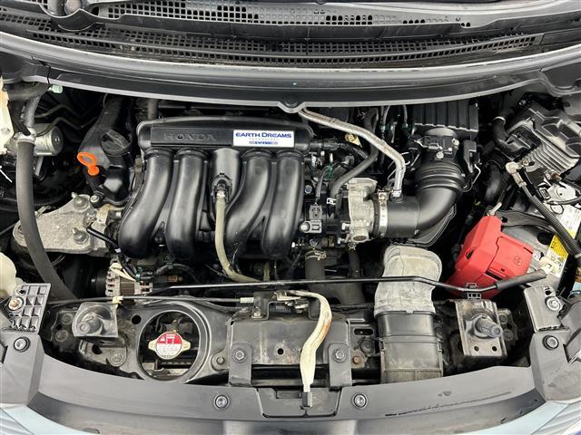 フリード G 純正ナビ 両側パワースライドドア バックカメラ ビルトインETC フルセグテレビ ステアリングスイッチ プッシュスタート オートライト ヒーテッドドアミラー ドライブレコーダー サンシェード(40枚目)