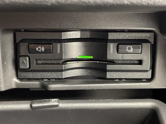 セレナ ハイウェイスターV 両側電動 11型ナビTV フリップダウン プロパイロット(10枚目)