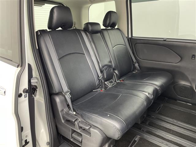 セレナ ハイウェイスターV 両側電動 11型ナビTV フリップダウン プロパイロット(14枚目)