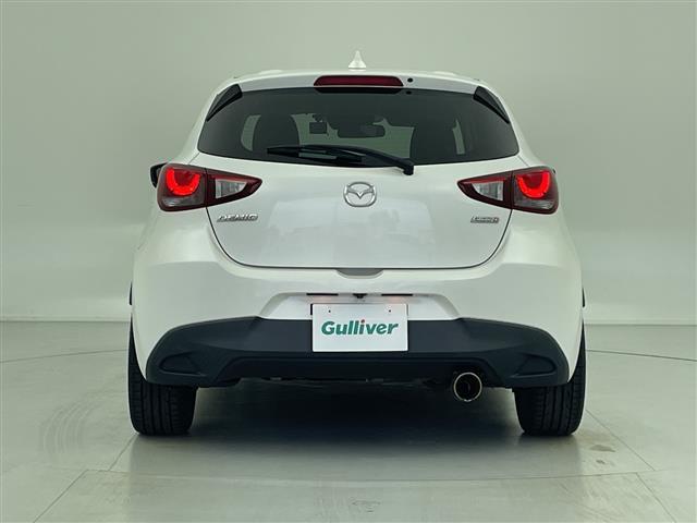 デミオ XDツーリング 純正ナビ フルセグTV バックカメラ LED セーフティPKG ヘッドアップディスプレイ ブラインドスポットモニター Bluetooth ドライブレコーダー Greddyマフラー ローダウン(32枚目)