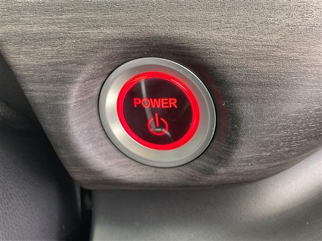 フリードハイブリッド ハイブリッド・Gホンダセンシング 禁煙 社外ナビ 両側パワースライドドア ルーフキャリア レーダークルーズコントロール 衝突軽減ブレーキ レーンキープアシスト RAZOシフトノブ ビルトインETC ハーフレザーシート LEDライト(8枚目)