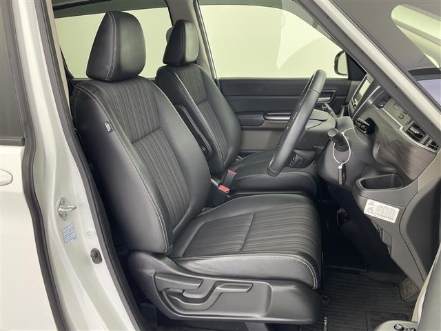 フリードハイブリッド ハイブリッド・Gホンダセンシング 禁煙 社外ナビ 両側パワースライドドア ルーフキャリア レーダークルーズコントロール 衝突軽減ブレーキ レーンキープアシスト RAZOシフトノブ ビルトインETC ハーフレザーシート LEDライト(11枚目)